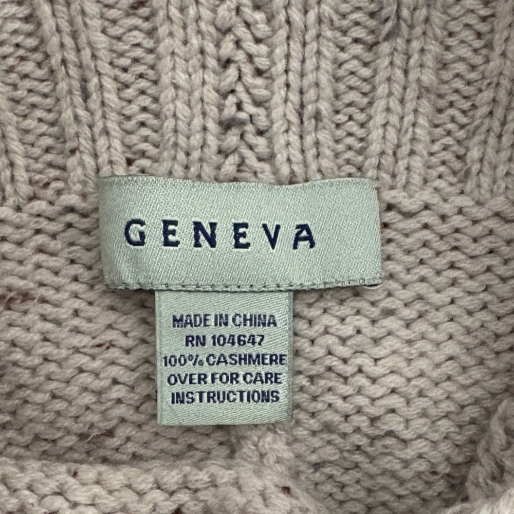 Geneva Women's Light Cream Cable-Knit Cashmere Hat
